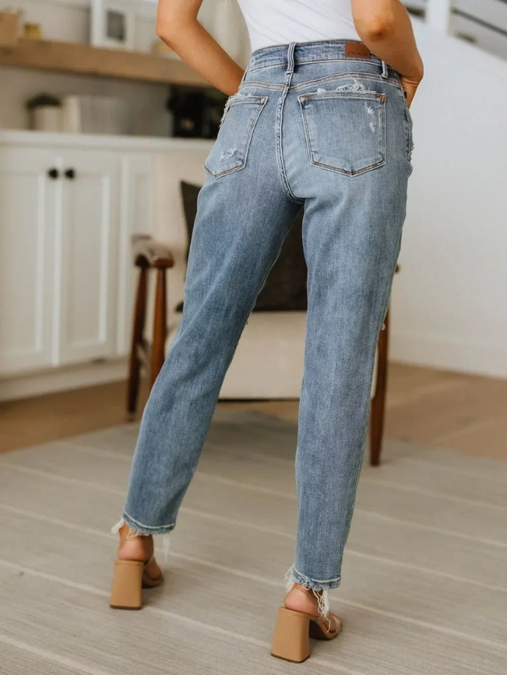 JUDY BLUE High Rise Distressed Button Fly Boyfriend Jeans | Size: 0/24 - Picture 5 of 12